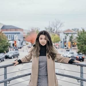 Meet your Posher, Christina